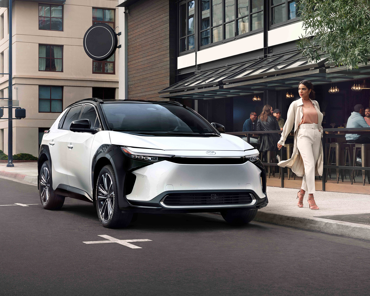 Toyota bZ4x 2024: L&rsquo;étoile montante des rues de New York